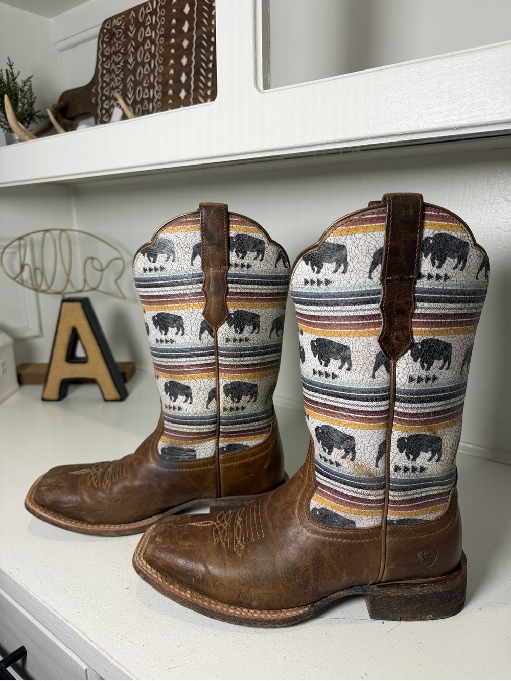 Ariat Womens 8.5B Brown Leather Buffalo Print Cowboy Boots Western Statement